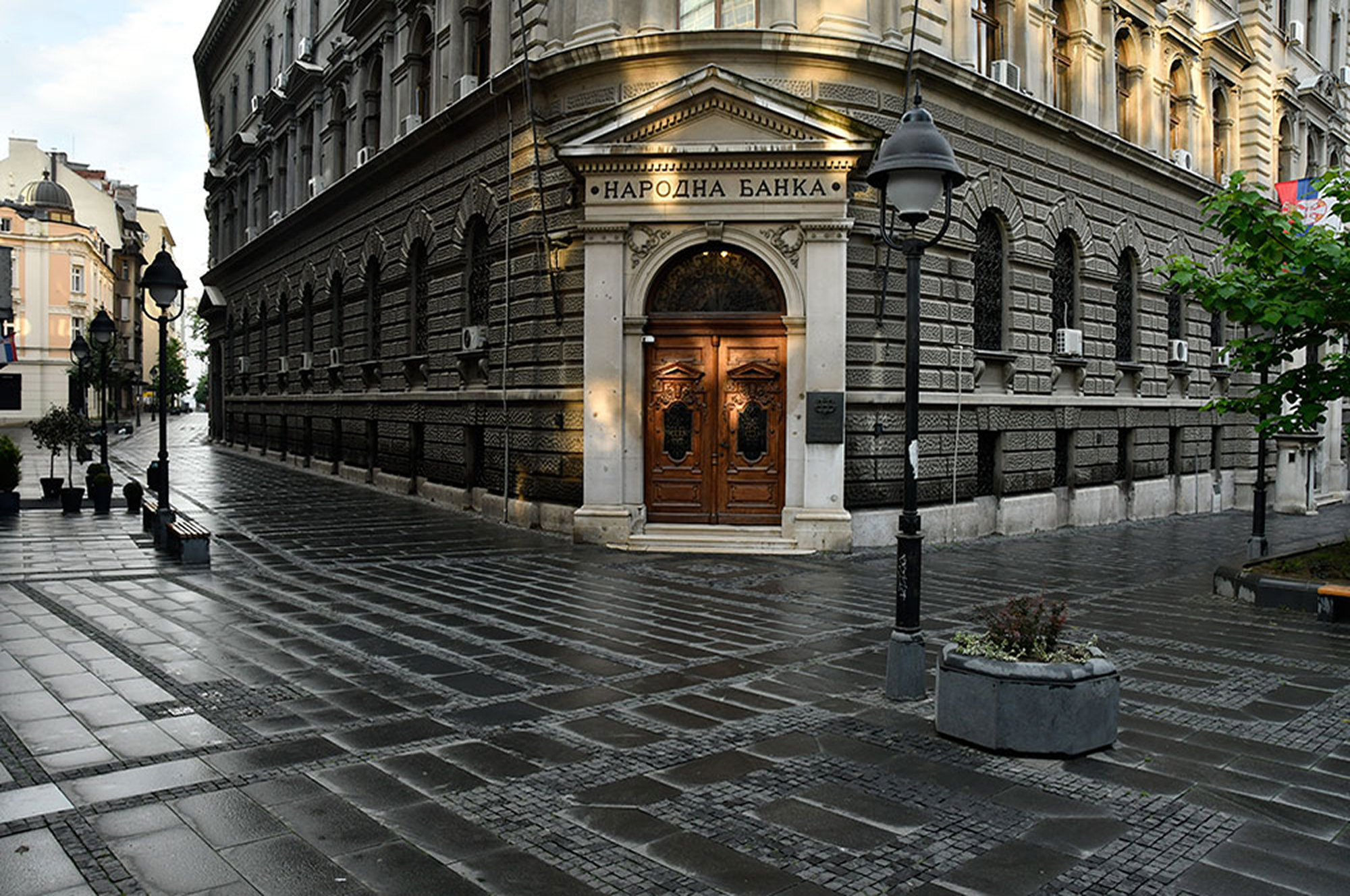 Зграда Банке у улици Краља Петра 12
